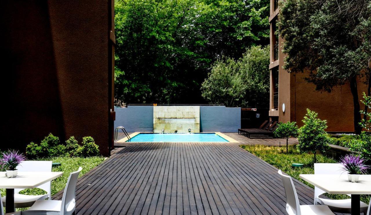 The Nicol Hotel And Apartments Johannesburgo Exterior foto